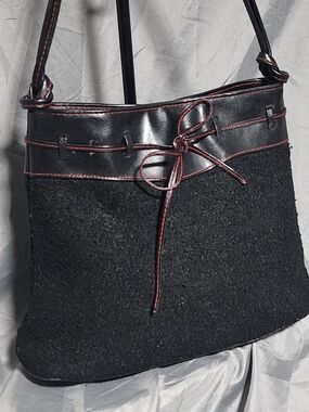 Vintage Y2K Victoria's Secret Black Indie Grudge Felt Handbag Shoulderbag Purse